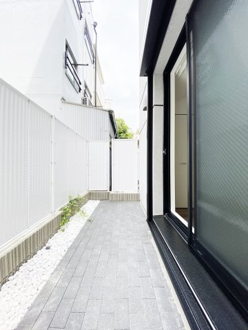 エスプレイス名古屋神宮前のバルコニー