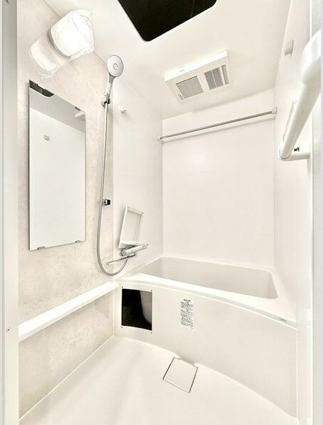 エスプレイス名古屋神宮前の浴室