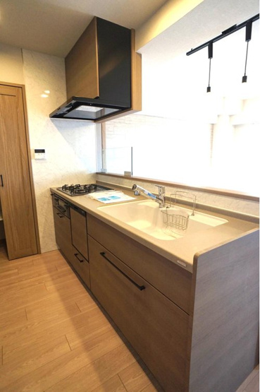 【キッチン】 | ヴェルアージュ湘南台 | コンパクトなキッチンで掃除もラクラク