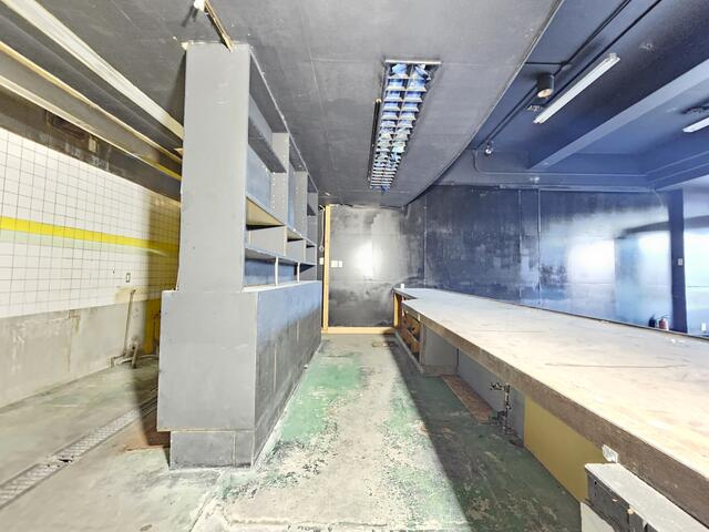 ゴールデンパークの内装