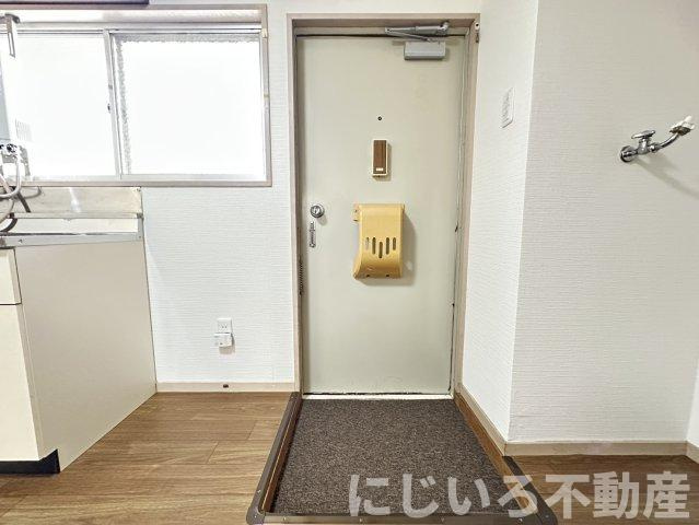 コーポ荒木の玄関