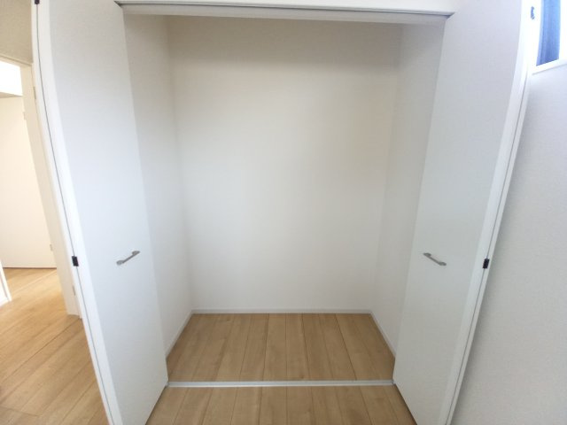 水戸市元吉田町　5期の収納|広々クローゼットがあり、お部屋をすっきりとお使いいただけます。（同施工物件）