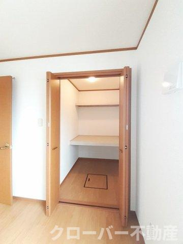 リバーウエスト　Ｂの収納