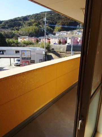 マインヒルズ弐番館のその他|ベランダ