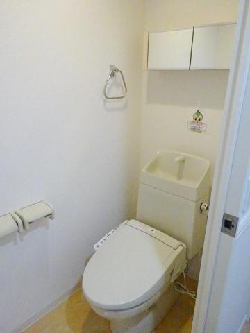マインヒルズ弐番館のトイレ|シャワー付トイレ