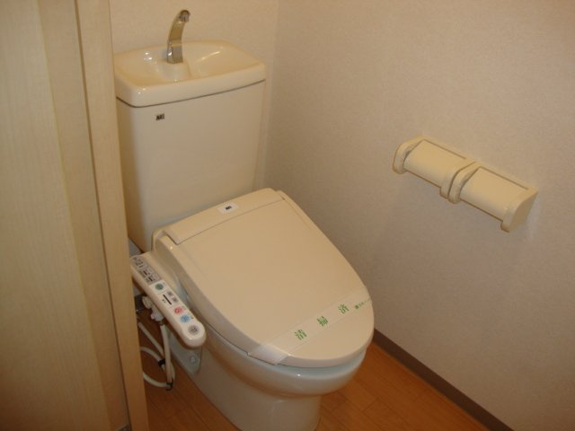 サニースクエアーⅡのトイレ|シャワー付トイレ