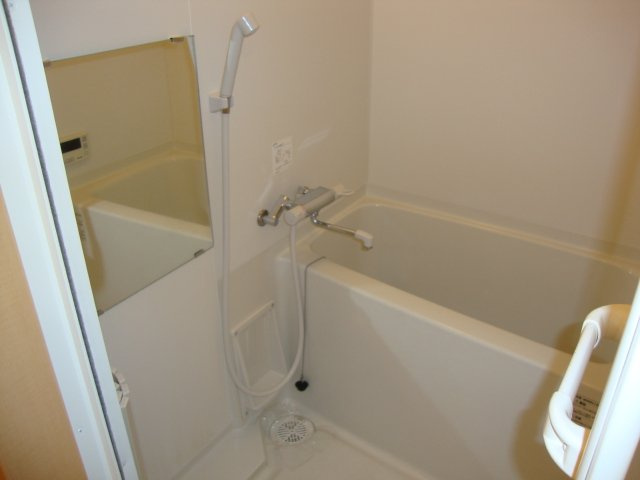 サニースクエアーⅡの浴室|バス