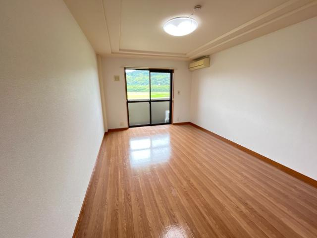 Ｐｌａｓｉｒ（プレジール）の内装|洋室