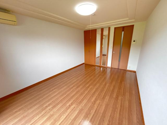 Ｐｌａｓｉｒ（プレジール）の内装|洋室