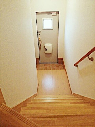 ボヌールＢの玄関|落ち着いた玄関です