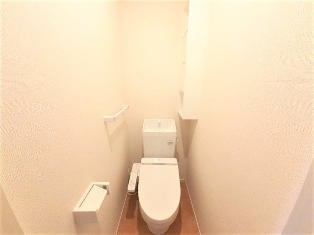 アヴァンツァート　ヴィアーレⅠのトイレ|清潔感のあるトイレです