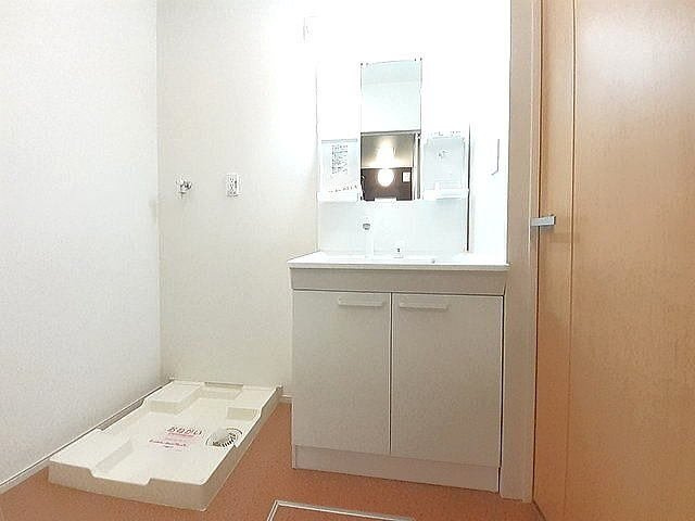 サウス　フォアフロント　Ⅱの洗面所|広い洗面スペース