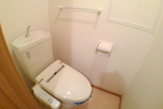 ヴェルデシャトーＢのトイレ|シンプルで使いやすいトイレです
