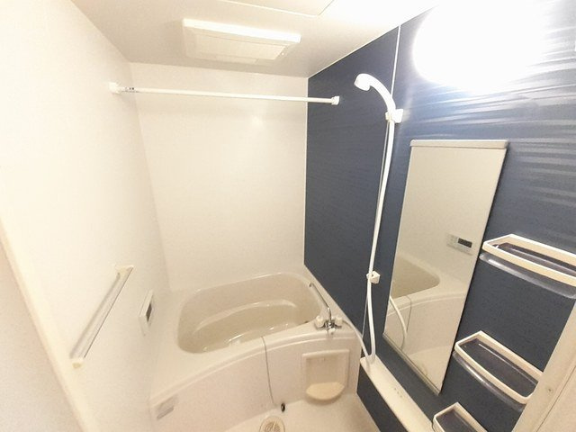 ブリーゼ和多田の浴室|ゆったり過ごせるお風呂です