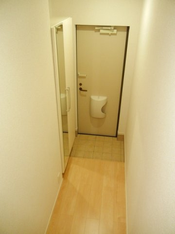 ピュア・ジュネス　Ａの玄関|毎日通る玄関はこちらです