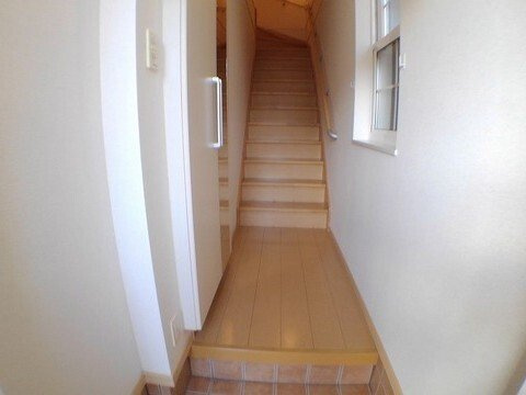 パイン　スクエア　ノース　Ｂの玄関|収納もある玄関です