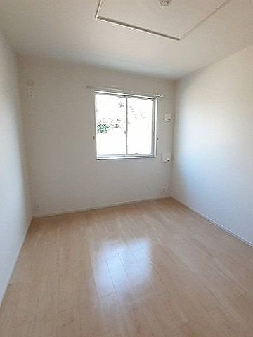 Ｓｐｅｒａｎｚａ　Ｂの内装|明るい色調の室内です