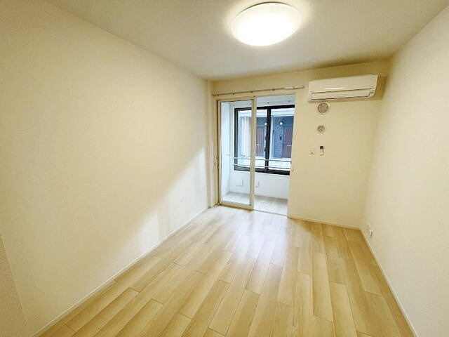 アザール　Ⅲの居間・リビング|ゆったり過ごせるリビングです