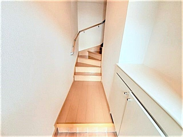 ボヌールエスパスⅢ番館の玄関|落ち着いた玄関です