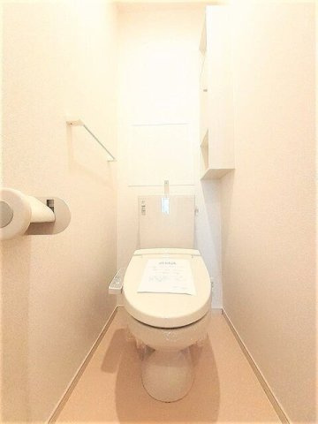 リシェス　Ａのトイレ|落ち着いた色調のトイレです