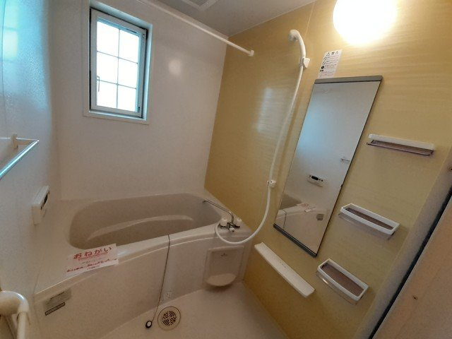 うらら１番館の浴室|お風呂です