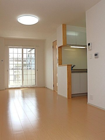 コルソ　プレッソの居間・リビング|ゆったりとしたリビングです