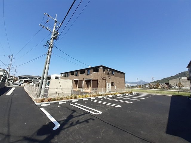 カーサ　フェリーチェの駐車場|駐車場に車を止められます