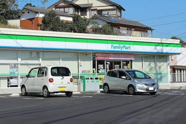 プリムヴェールＢの周辺|ファミリーマート 唐津菜畑店まで100m