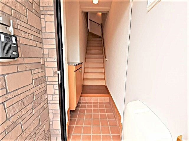 プロムナード唐津Ｂの玄関|落ち着いた玄関です