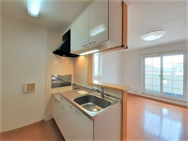 プロムナード唐津Ｂのキッチン|キッチンでお料理をお楽しみください