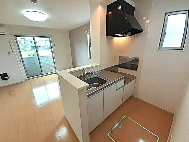 サニー　レジデンスのキッチン|お料理しやすいキッチンです