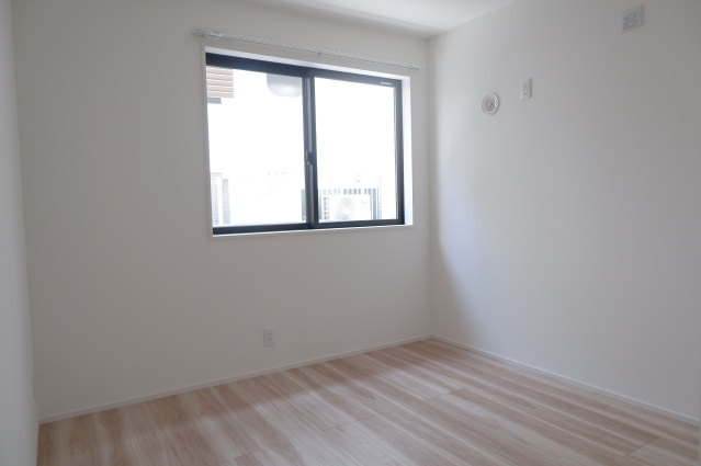 COMFORT FOREST.翠の洋室|個人の部屋や寝室として使える洋室です