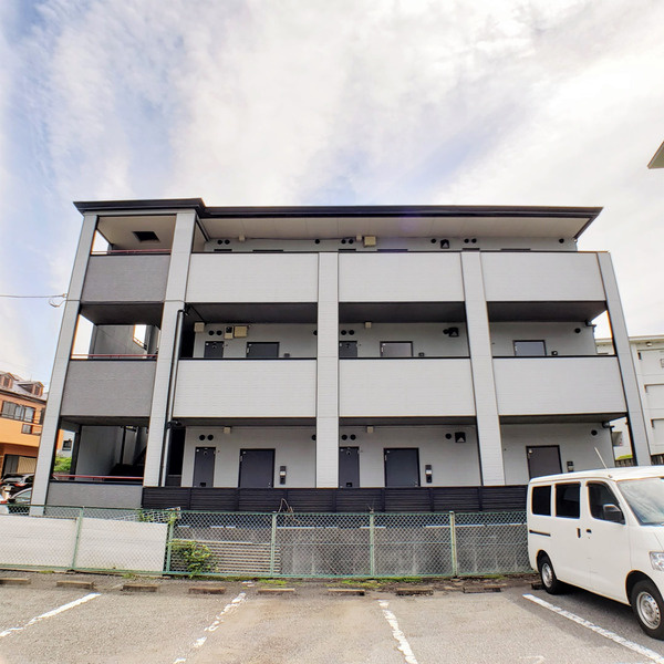 プランドール栗の駐車場