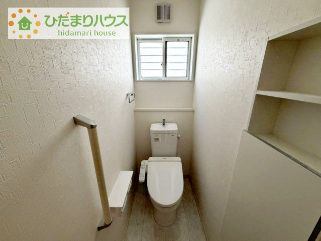 【トイレ】 | 守谷市松並青葉2丁目　中古戸建 | トイレは1F、2F共に完備！取り合いになることがありませんね(^^)/