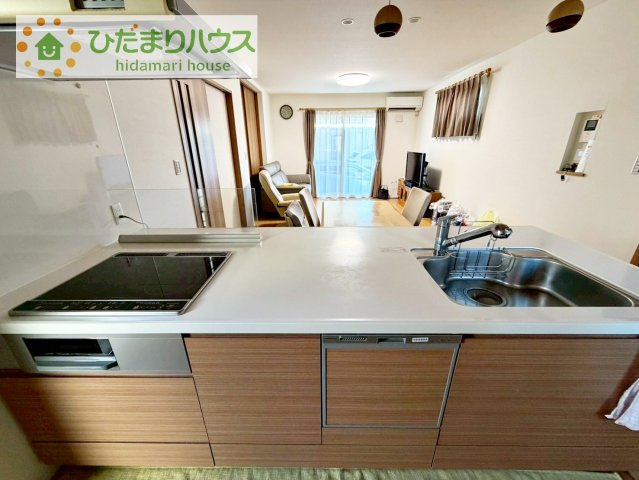 【キッチン】 | 守谷市松並青葉2丁目　中古戸建 | IHコンロでお子様とご一緒にお料理はいかがでしょうか(^^)/