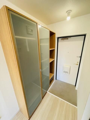 【玄関】 | パレロワイヤル弦巻