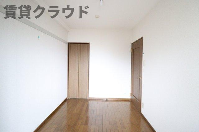 ヒロ末広の洋室|明るい洋室です