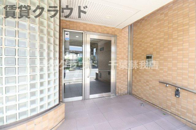 ヒロ末広のエントランス|エントランスです