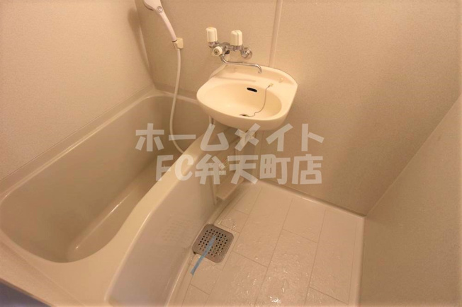 【浴室】 | エクシード弁天Ⅱ | お風呂で日々の疲れを落としましょう