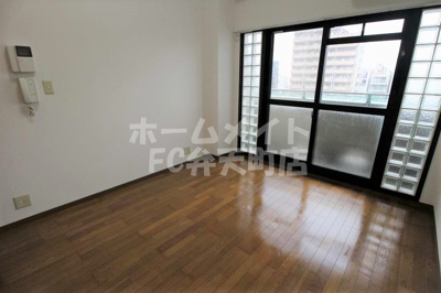 【寝室】 | エクシード弁天Ⅱ | 使い勝手のいい寝室です