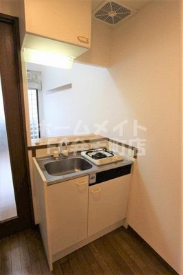 【キッチン】 | エクシード弁天Ⅱ | コンパクトなキッチンで掃除もラクラク