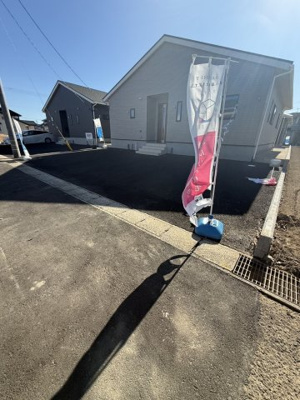 【駐車場】 | 恒久6丁目　新築平屋建 | 駐車場は3台停められます