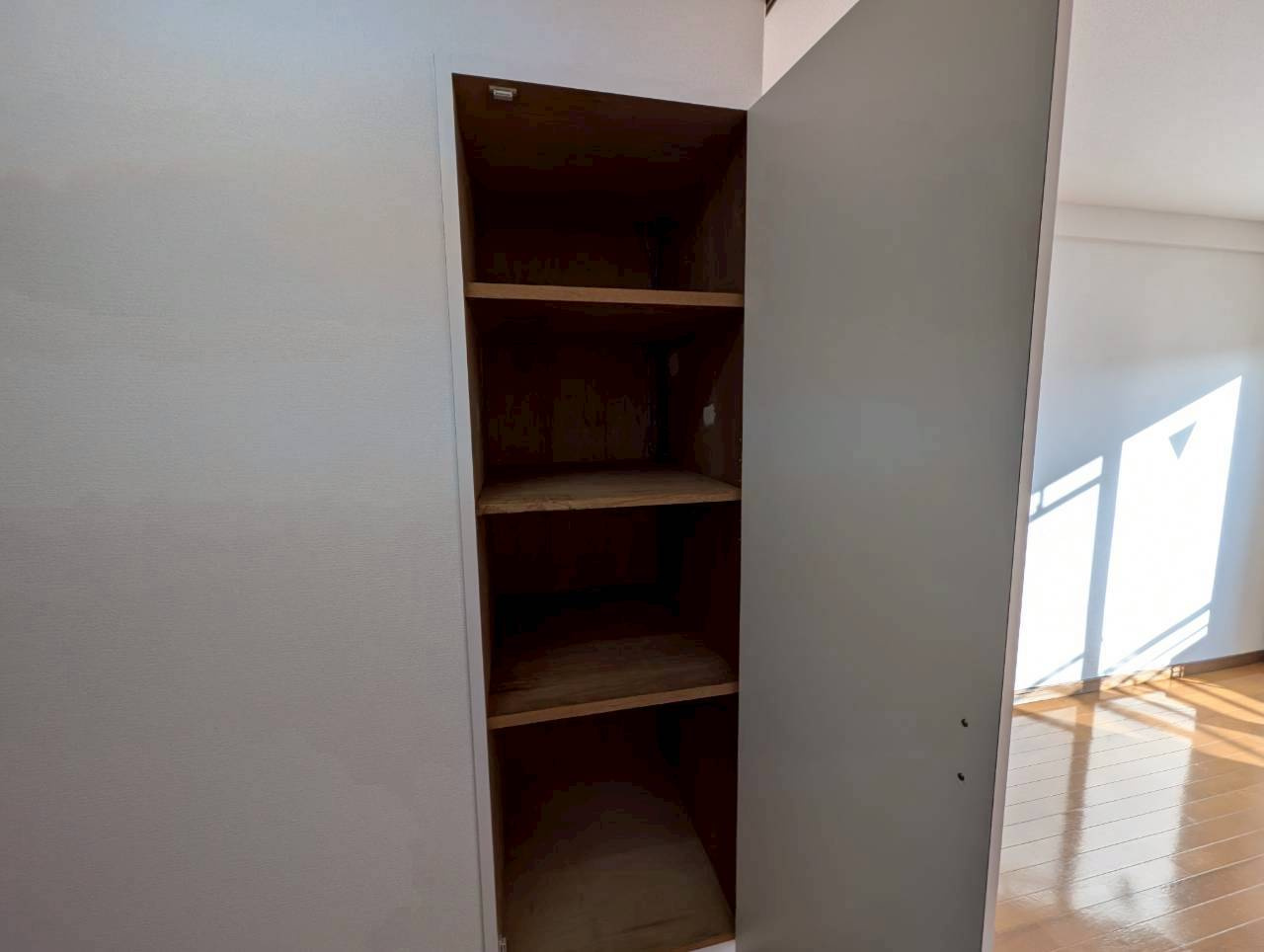 メゾネット栄根の収納