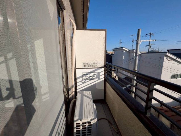 メゾネット栄根のバルコニー