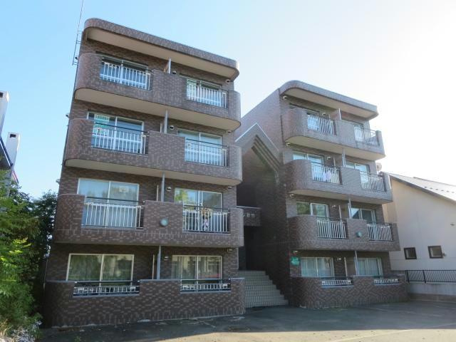 クレステージ若竹の外観