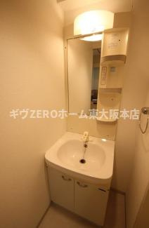 レジデア西本町の洗面所