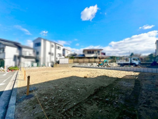 【外観】 | 草尾　新築分譲住宅　全３区画 | トイレ１階と２階の２ヶ所あります！忙しい朝や家族の多いご家庭も安心ですね♪