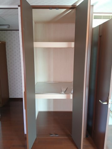 東松山市松葉町2丁目　中古戸建の収納