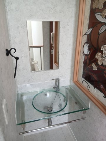 東松山市松葉町2丁目　中古戸建の独立洗面台