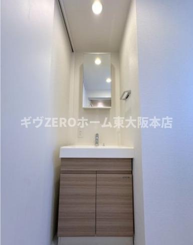 ドゥーエ立売堀　仲介手数料無料の独立洗面台
